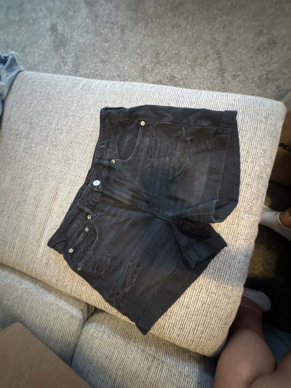 American Eagle Black Distressed Denim Roll-Up Shorts Size 2